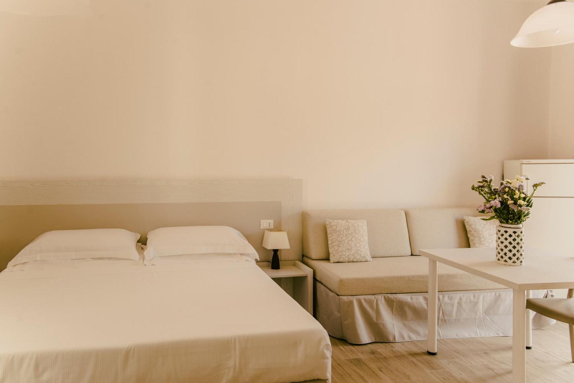 อัลแตร์ - แซร์รา เดลยี อลิมินิ Aparthotel โอตรันโต ภายนอก รูปภาพ
