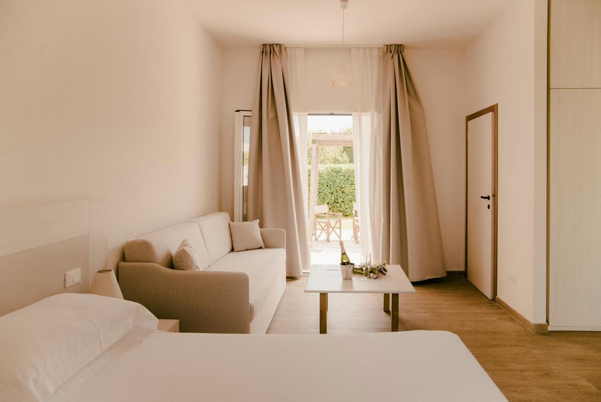 อัลแตร์ - แซร์รา เดลยี อลิมินิ Aparthotel โอตรันโต ภายนอก รูปภาพ